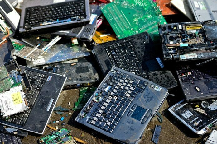 SAVE ENVIRONMENT WITH COMPUTER RECYCLING