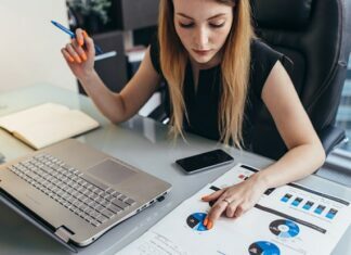 Essential Skills to Look For In a Competent Personal Finance Analyst PERSONAL FINANCE ANALYST